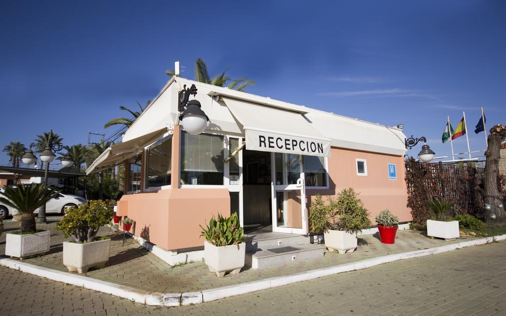 Hostal Nueva Andalucia Alcala de Guadaira Exterior photo